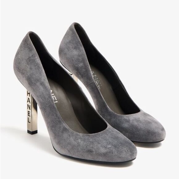 Chanel Logo Embossed Metallic High Heel Grey Suede Pumps EU 39 US 8-8.5 - Picture 13 of 13